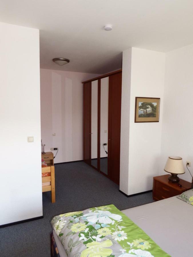 Nette Ferienwohnung Mit Eigenem Eingang Und Sonnenterrasse Idstein Exterior photo