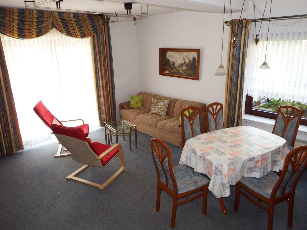 Nette Ferienwohnung Mit Eigenem Eingang Und Sonnenterrasse Idstein Exterior photo