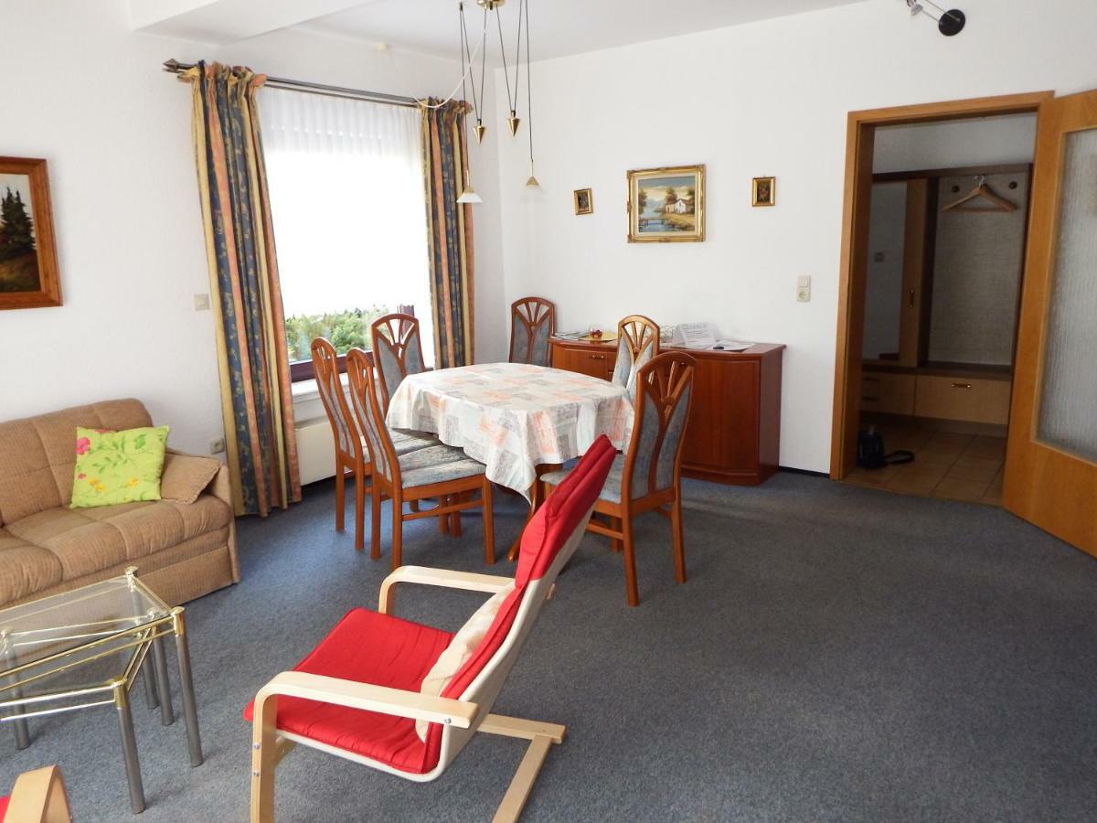 Nette Ferienwohnung Mit Eigenem Eingang Und Sonnenterrasse Idstein Exterior photo
